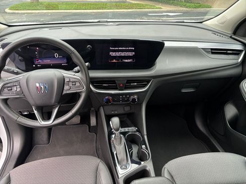 Used 2025 Buick Encore GX Preferred FWD image 28