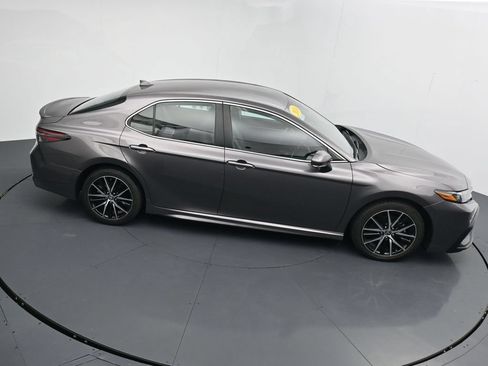 Used 2024 Toyota Camry SE FWD image 31