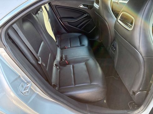 Used 2014 Mercedes-Benz CLA 250 image 14