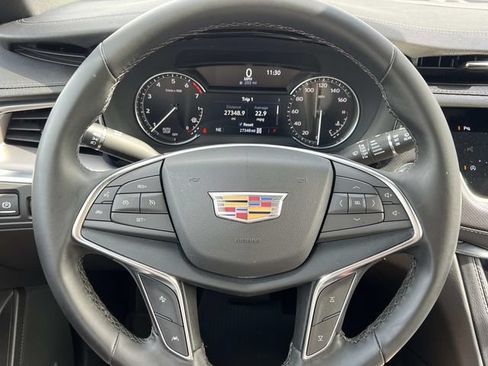 Certified 2024 Cadillac XT5 Luxury w/ LPO, Floor Liner Package AWD/4WD image 18