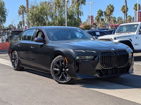 New 2025 BMW 740i 740i image 1