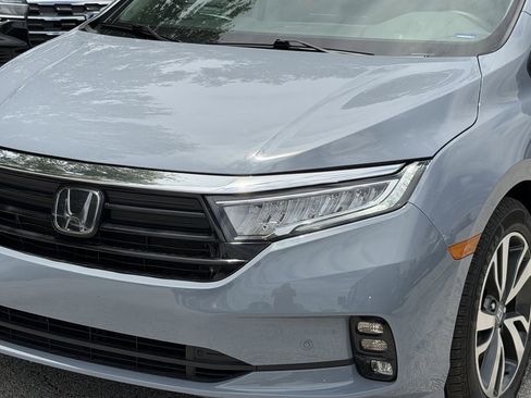 Used 2023 Honda Odyssey Touring image 10