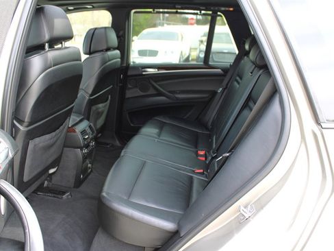 Used 2012 BMW X5 xDrive35d image 21