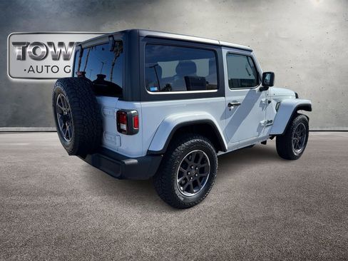Used 2021 Jeep Wrangler Sport image 4