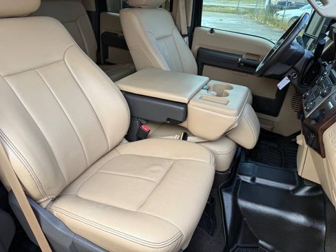 Used 2015 Ford F350 Lariat RWD image 24