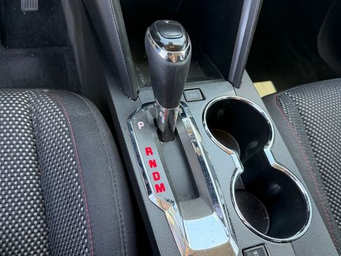 Used 2017 GMC Terrain SLE image 17