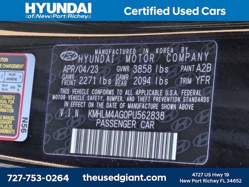 Used 2023 Hyundai Elantra SEL image 12