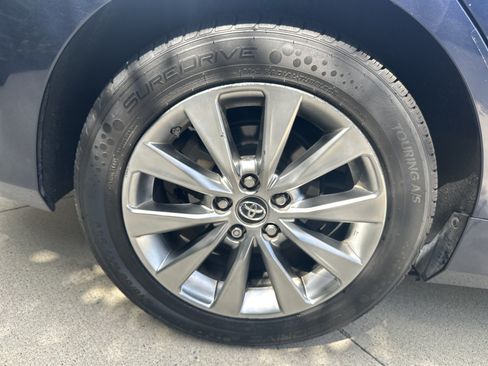 Used 2014 Toyota Camry SE FWD image 34