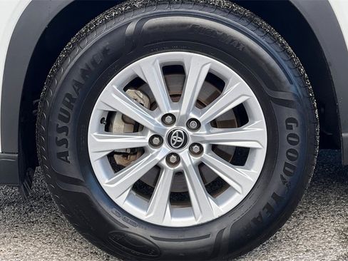 Certified 2024 Toyota Grand Highlander XLE image 26