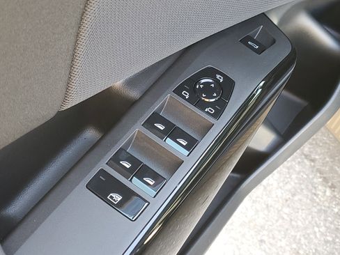 New 2026 BMW X3 xDrive30 w/ Premium Package image 6