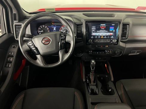 Used 2024 Nissan Frontier Pro-X image 17