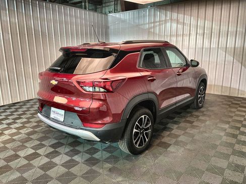 Used 2024 Chevrolet TrailBlazer LT w/ LT Cold Weather Package image 8