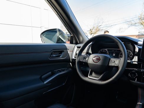 New 2026 Nissan Pathfinder Rock Creek AWD/4WD image 12