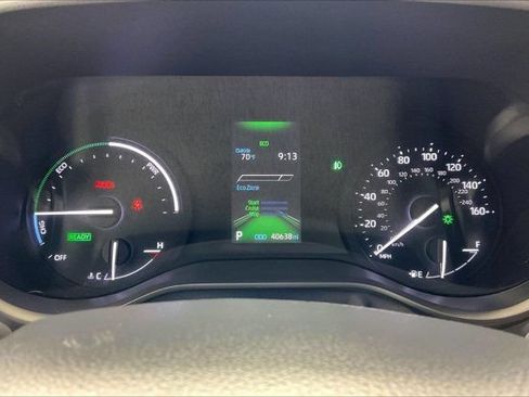 Used 2022 Toyota Sienna XLE w/ XLE Plus Package FWD image 23