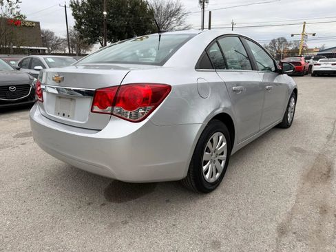 Used 2011 Chevrolet Cruze LS w/ Connectivity Package image 5