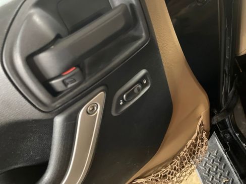 Used 2013 Jeep Wrangler Unlimited Sahara w/ Dual Top Group image 12