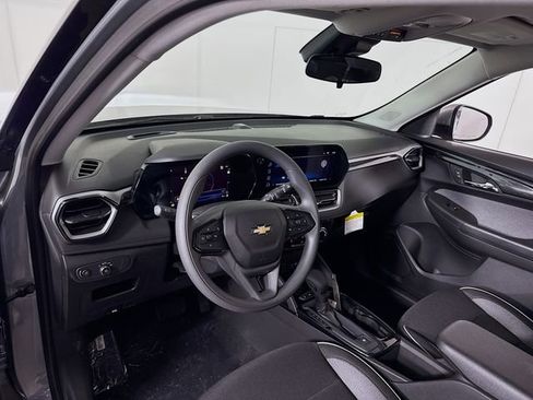New 2026 Chevrolet TrailBlazer LT w/ Driver Confidence Package AWD/4WD image 11