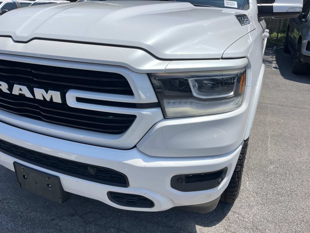 Used 2019 RAM 1500 Laramie w/ Sport Appearance Package AWD/4WD image 11