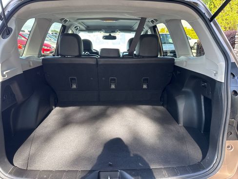 Used 2015 Subaru Forester 2.5i Limited w/ Popular Package #2 AWD/4WD image 12