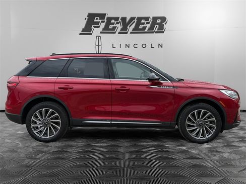 Used 2025 Lincoln Corsair Reserve w/ Equipment Group 202A image 6