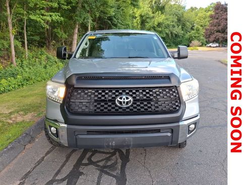 Used 2016 Toyota Tundra SR5 w/ SR5 Upgrade Package RWD image 3