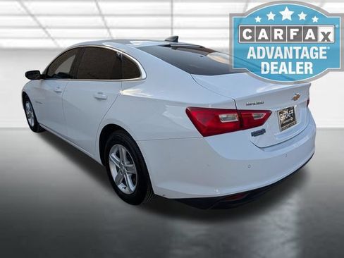 Used 2025 Chevrolet Malibu LS FWD image 2
