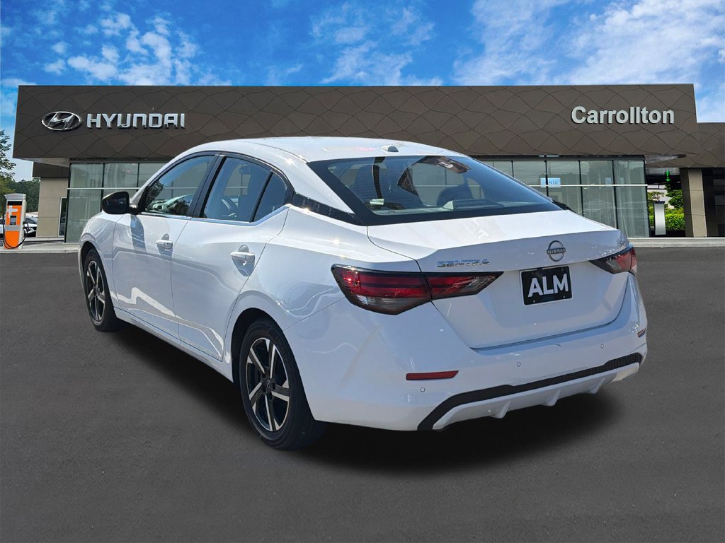 Used 2024 Nissan Sentra SV FWD image 7