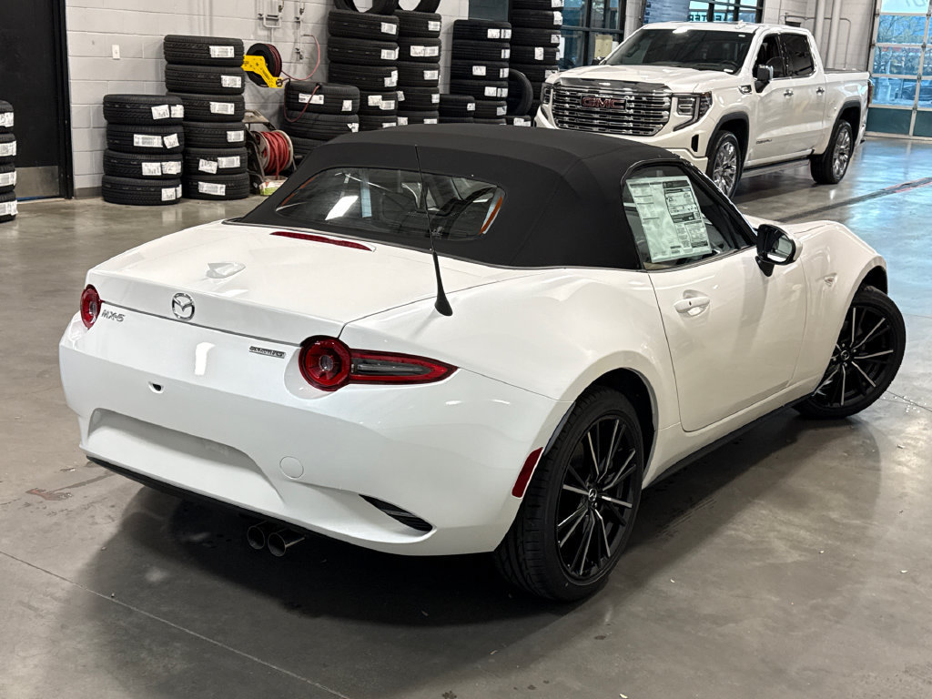 New 2026 MAZDA MX-5 Miata Grand Touring RWD image 2