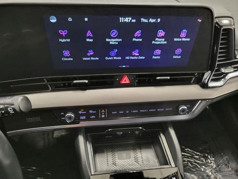 Used 2025 Kia Sportage EX image 7