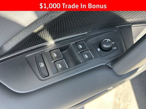 New 2026 Volkswagen Tiguan SE R-Line FWD image 24