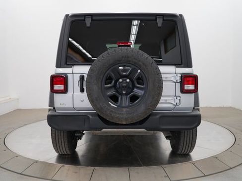 Used 2024 Jeep Wrangler Sport image 6