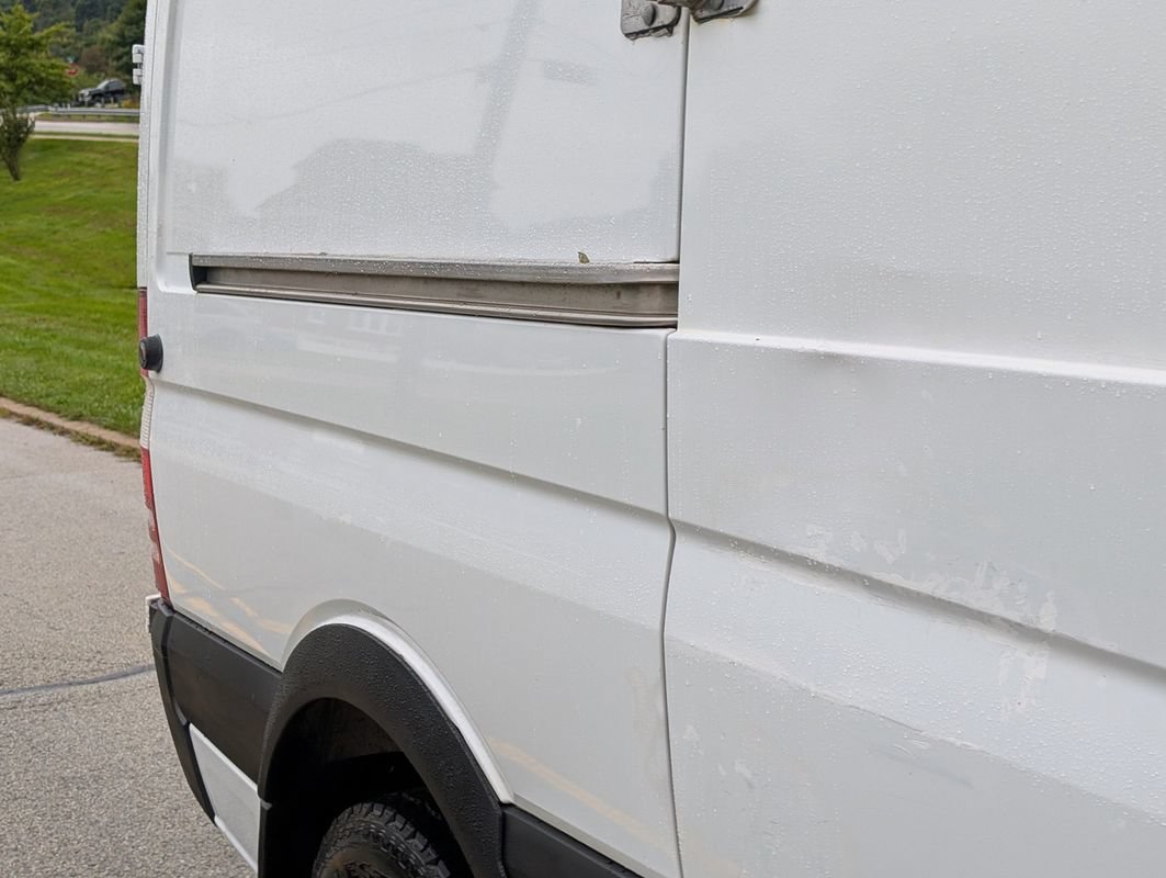 Used 2008 Dodge Sprinter 2500 RWD image 22