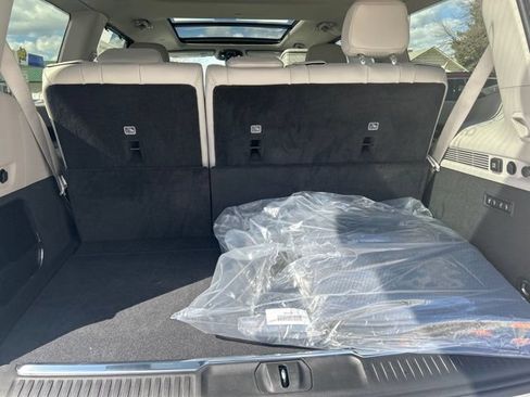 New 2024 Jeep Grand Wagoneer Series I w/ Rear Seat Video Group 1 AWD/4WD image 7