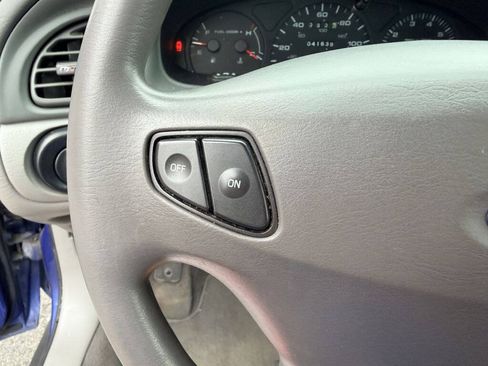 Used 2003 Ford Taurus SE FWD image 13