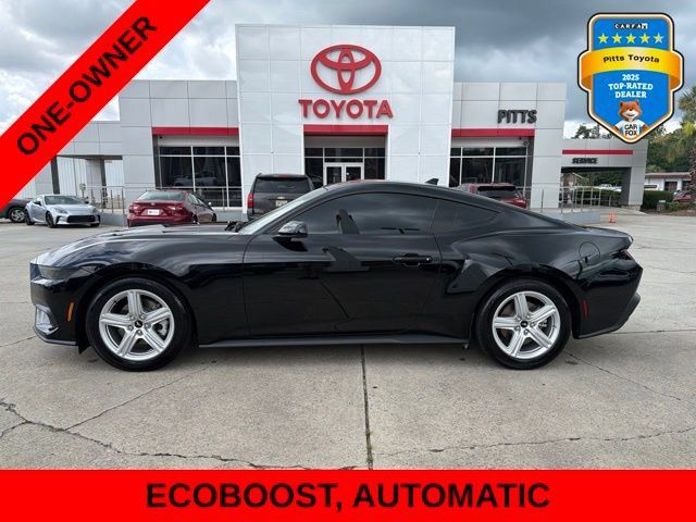 Used 2026 Ford Mustang Coupe RWD image 8