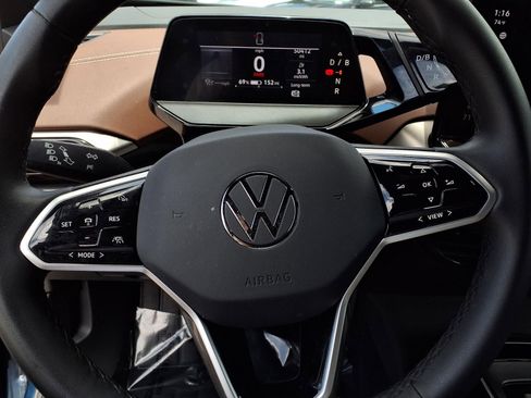 Certified 2023 Volkswagen ID.4 Pro AWD/4WD image 11