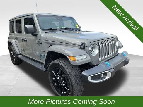 Used 2022 Jeep Wrangler Unlimited Sahara w/ Safety Group AWD/4WD image 1