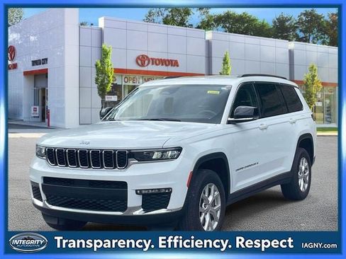 Used 2023 Jeep Grand Cherokee L Limited AWD/4WD image 4