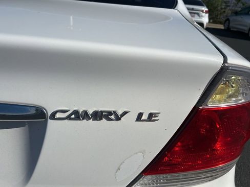 Used 2006 Toyota Camry LE image 14