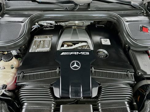 Used 2023 Mercedes-Benz GLS 63 AMG 4MATIC image 31
