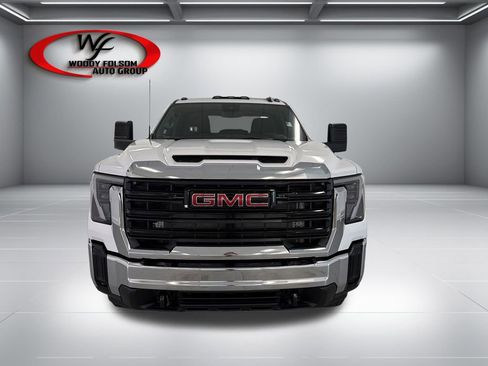 New 2026 GMC Sierra 3500 Pro AWD/4WD image 2