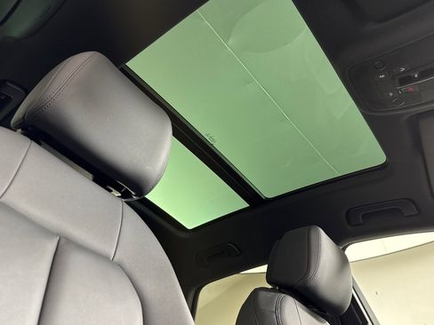 Used 2022 Audi Q3 2.0T Premium Plus image 16