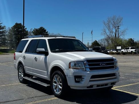 Used 2017 Ford Expedition Limited w/ Equipment Group 301A image 7