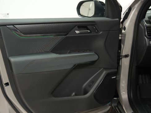 New 2026 GMC Acadia AT4 w/ Luxury Package image 24