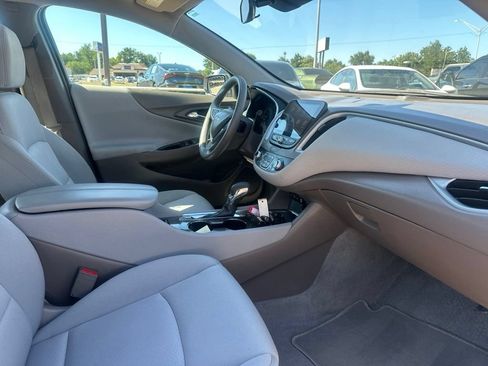 Used 2024 Chevrolet Malibu LT FWD image 21