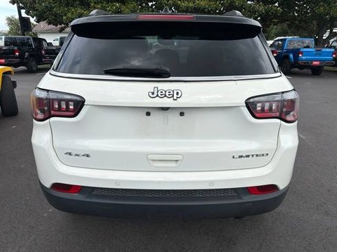 Used 2018 Jeep Compass Limited w/ Navigation Group AWD/4WD image 4