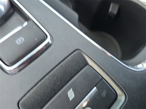 Used 2020 Ford Fusion SE image 25