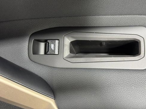 New 2026 BMW iX xDrive60 image 24