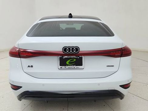 Used 2025 Audi A6 e-tron Premium w/ Convenience Package image 5