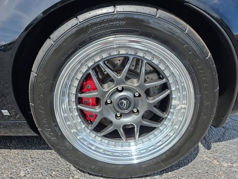 Used 2006 Chevrolet Corvette Z06 w/ Preferred Equipment Group RWD image 32